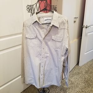 Authentic fit button down with metal snaps